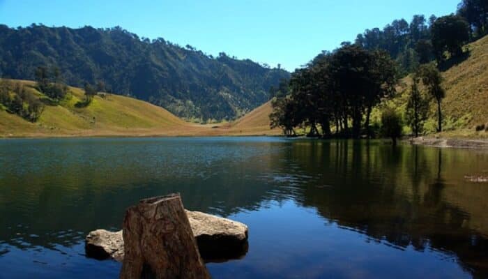 Ranu Kumbolo, Pesona Danau Indah di Bawah Kaki Gunung Semeru