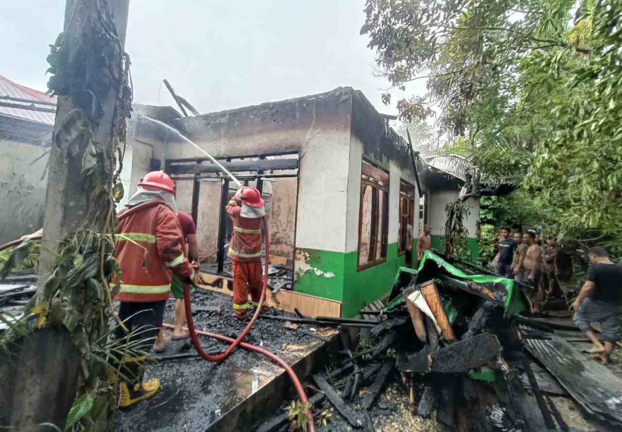 Rumah Terbakar