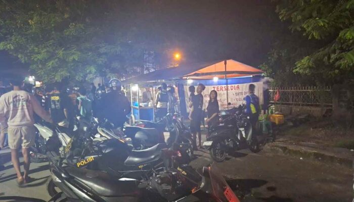 Breaking News: Warung Sate di Simpang Kampus STIE66 Kendari Diserang Kelompok OTK