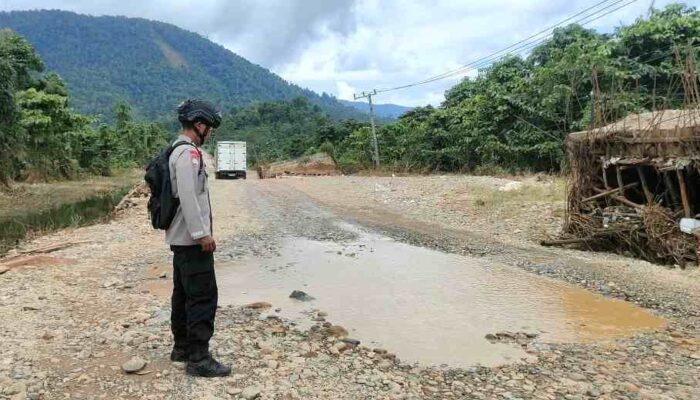 Banjir Surut, Jalan Penghubung Konut-Morowali Kini Bisa Dilalui Kendaraan