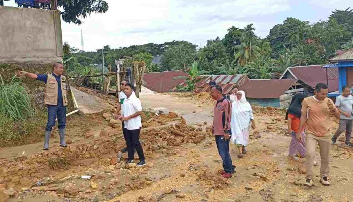 PT Haluloleo Corp Penuhi Tanggungjawabnya Bantu Warga Terdampak Banjir di Watulondo Puuwatu