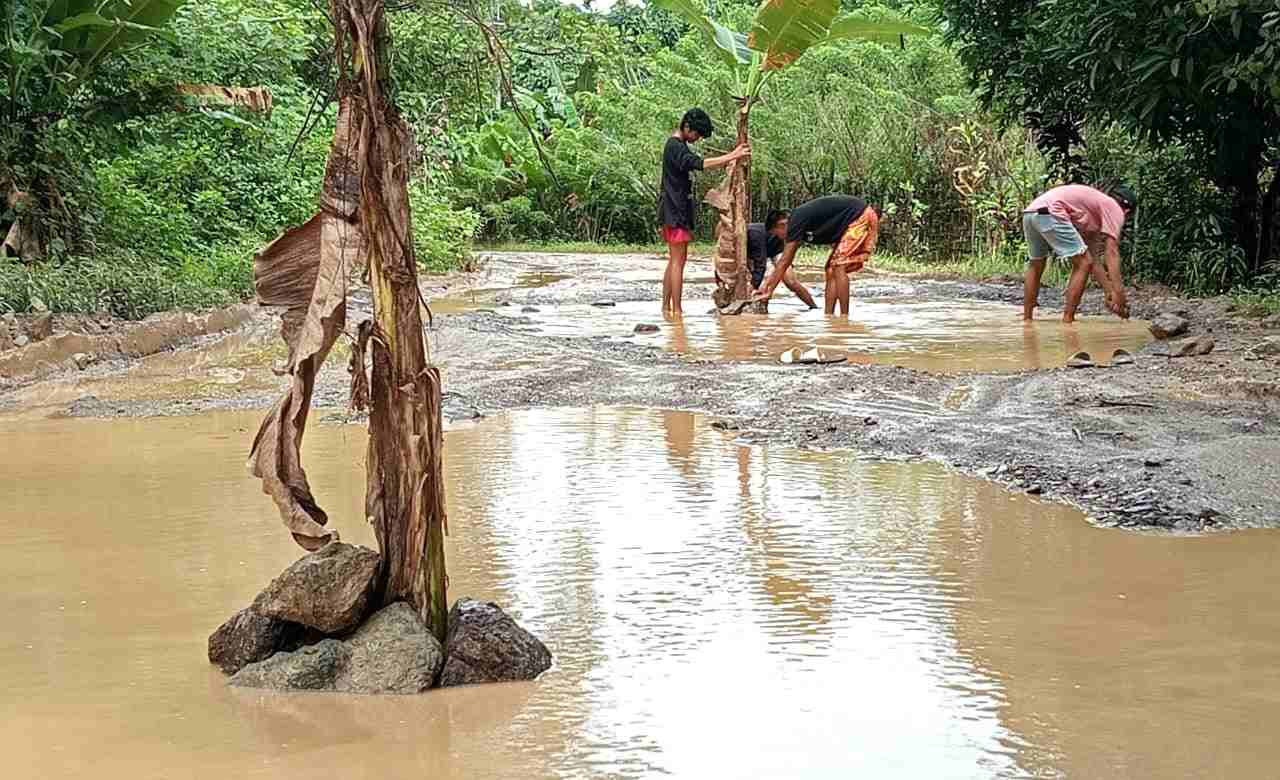 Jalan Rusak