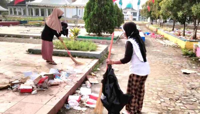 Usai Deklarasi, Tim Lukman Abunawas-La Ode Ida Bersih-bersih di MTQ Kendari