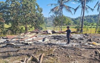 Rumah Panggung di Sumba Tengah Terbakar, Dua Anak Dikabarkan Hangus Terpanggang