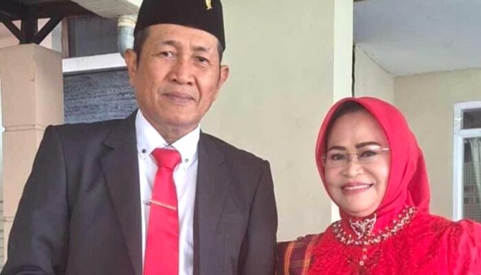 Ishak Ismail Resmi Dilantik Jadi Anggota DPRD Kota Kendari