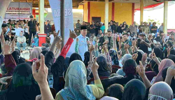 ASR Minta Doa Restu dan Dukungan ke Warga Desa Sopura-Kelurahan Anaiwoi Kolaka