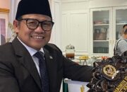 Akhir 20 Tahun Pengabdian di DPR, Cak Imin Kemasi Barang di Ruang Kerja