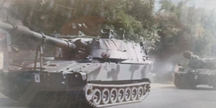 Viral! Iring-Iringan Tank TNI Penuhi Jalan Narogong Bekasi, Ada Apa?