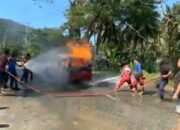 Breaking News! Sebuah Mobil Ludes Terbakar di Depan SPBU Pitulua Kolut