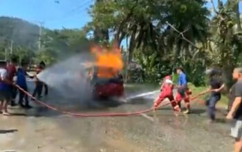 Mobil Terbakar