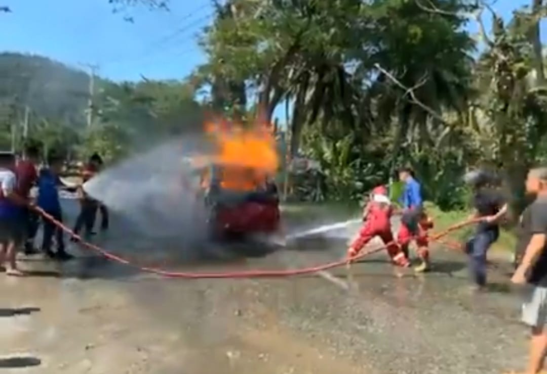 Mobil Terbakar