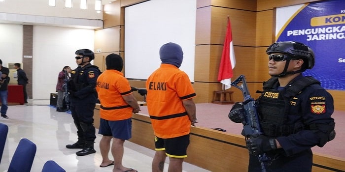 Nekat Selundupkan Sabu di Selangkangan, 2 Orang WNI Berhasil Dibekuk Bea Cukai Batam