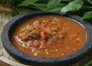 3 Resep Sambal Sedap untuk Pecel Lele yang Pedas dan Gurih