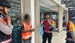 Jukir Liar Indomaret