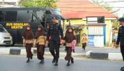 Bus Sekolah Gratis