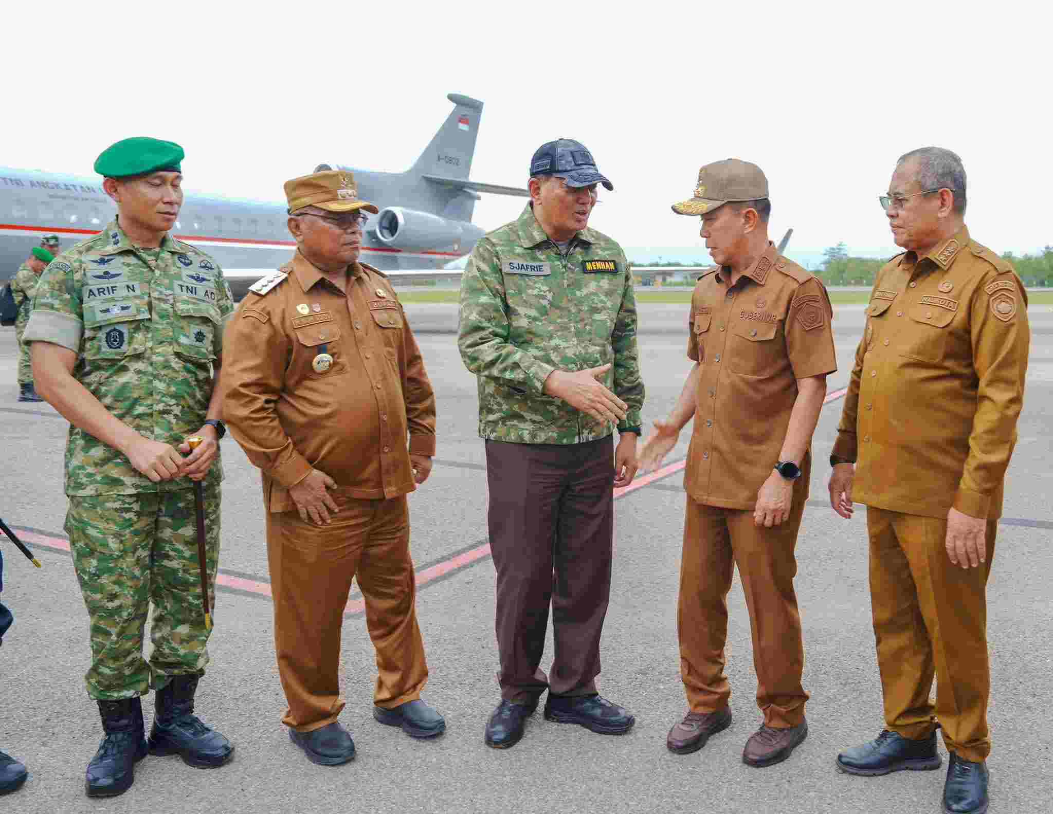 Batalyon Yonif 823/Raja Wakaaka di Baubau